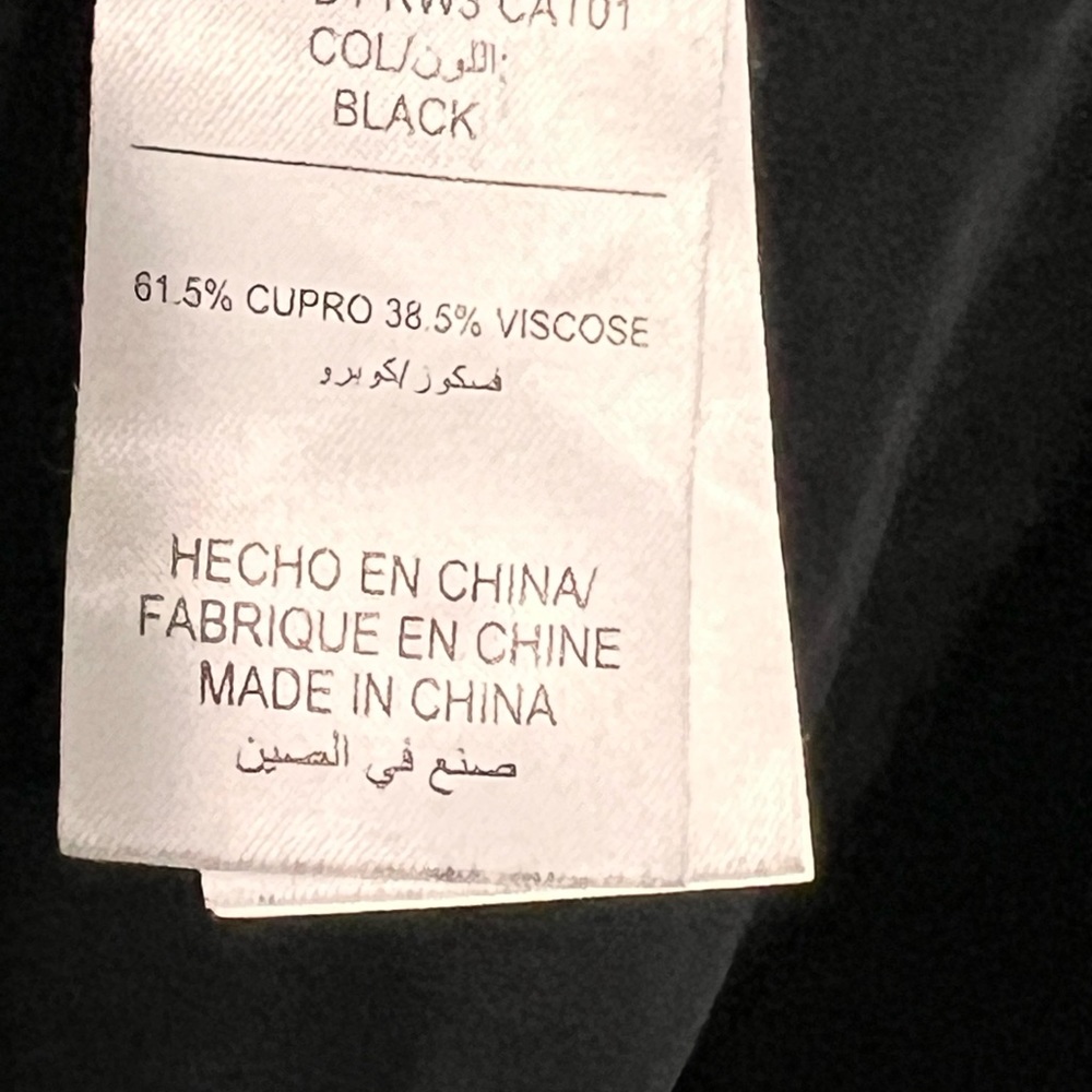 Velvet sleeveless with zips on side high neck top🖤 - Picture 8 of 8